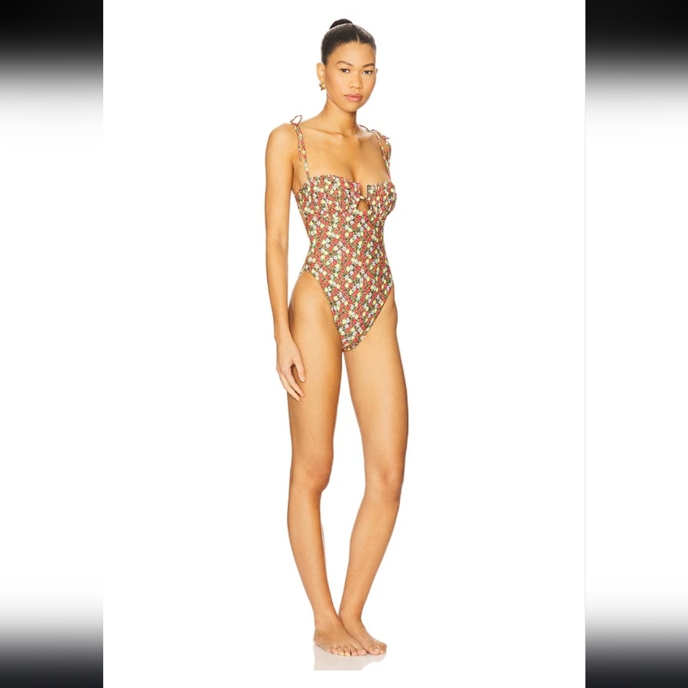 Montce Sienna Petal One‎ Piece Swimsuit - Picture 9 of 16